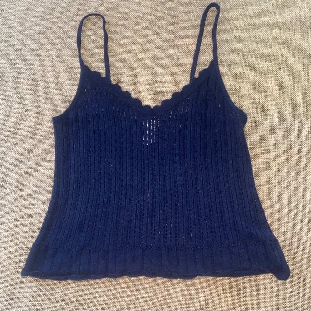 Victoria’s Secret knitted cropped tank top size XS in navy blue